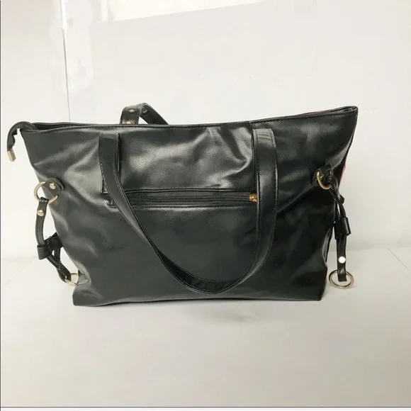 3/$20 Black And White Mosaic Stitch Purse - Picture 8 of 8